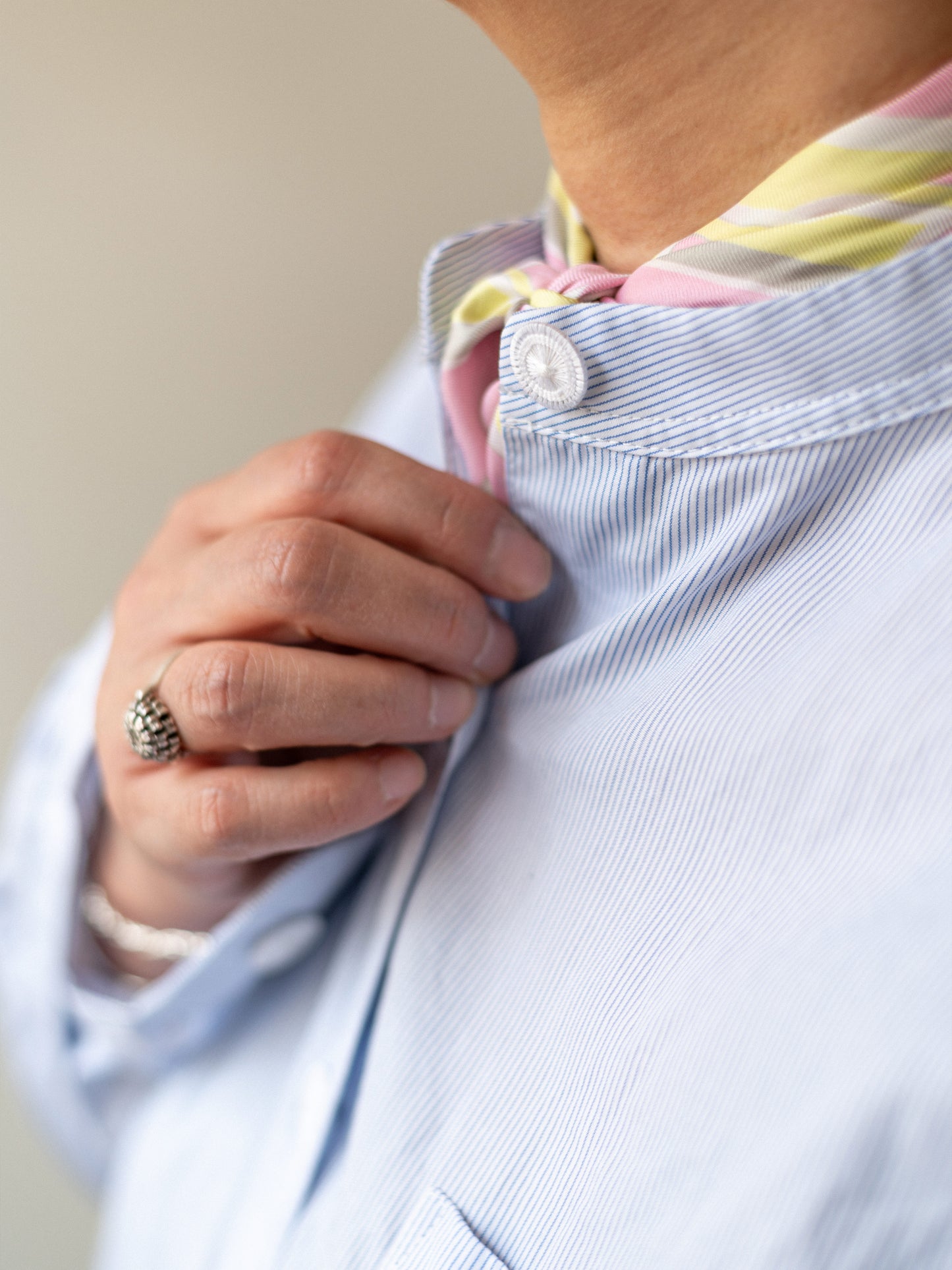 Band Collar Top / Pin Stripe Blue