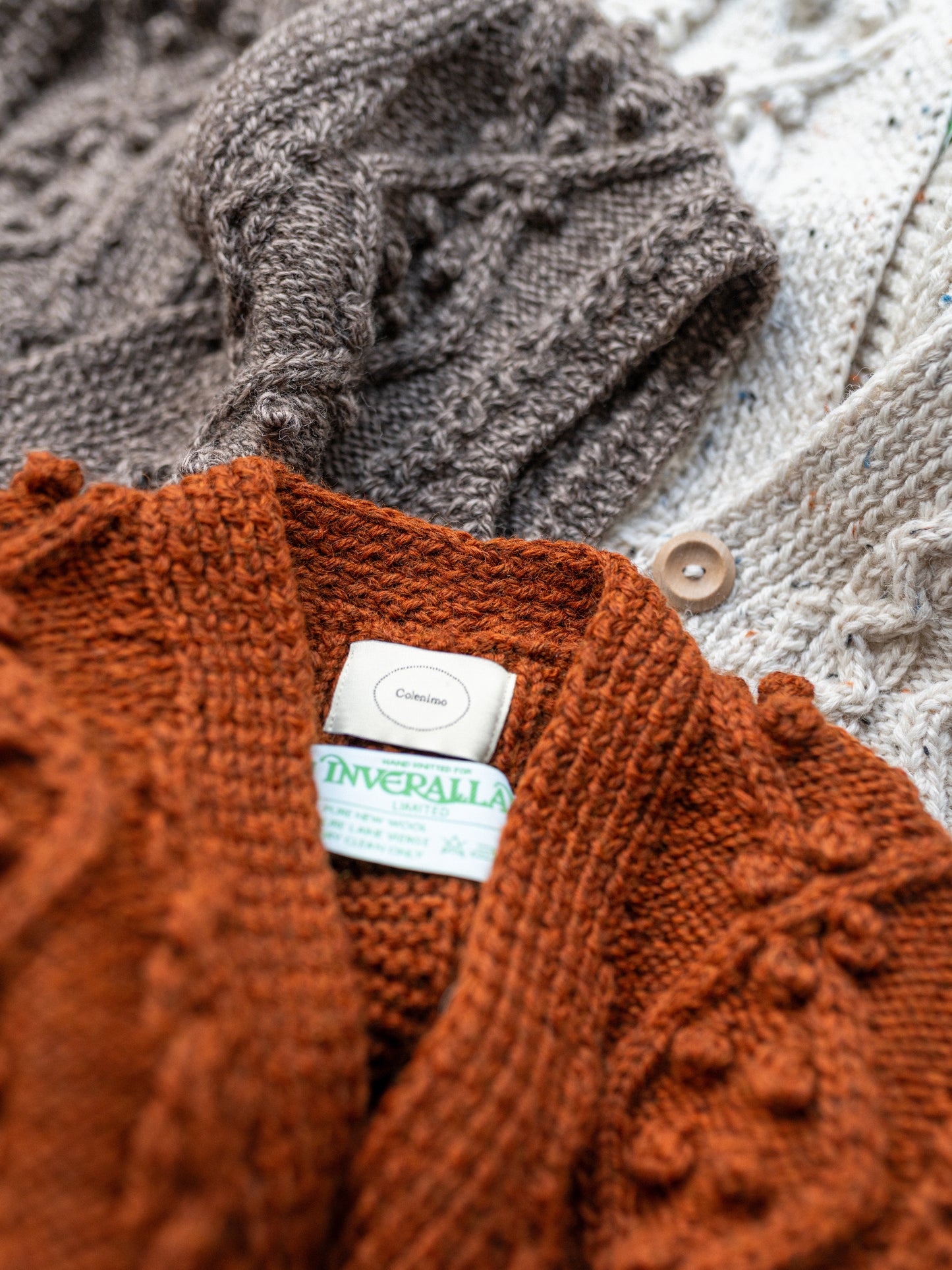 Aran V-neck Waistcoat / Ecru