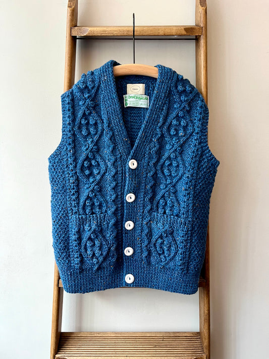 Aran V-Neck Waistcoat / Sea Blue