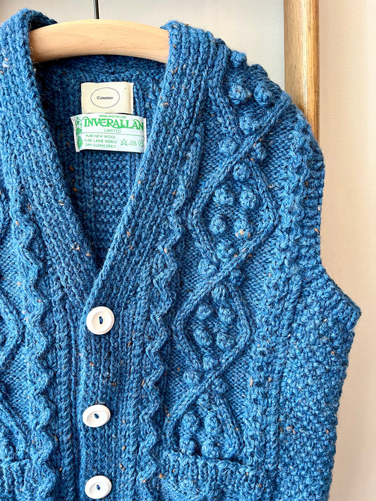Aran V-Neck Waistcoat / Sea Blue