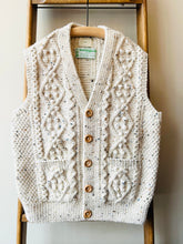 Aran V-neck Waistcoat / Ecru