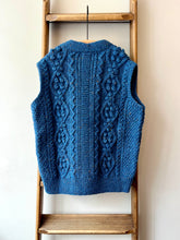 Aran V-neck Waistcoat / Sea Blue