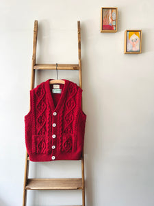 Aran V-neck Waistcoat / Red Twist