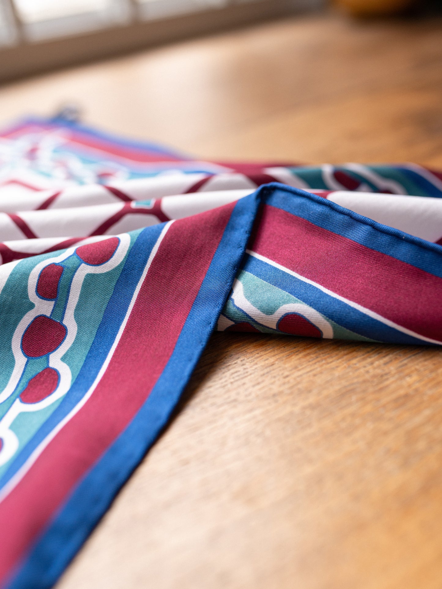 Colenimo Silk Bandana Scarf / Burgundy