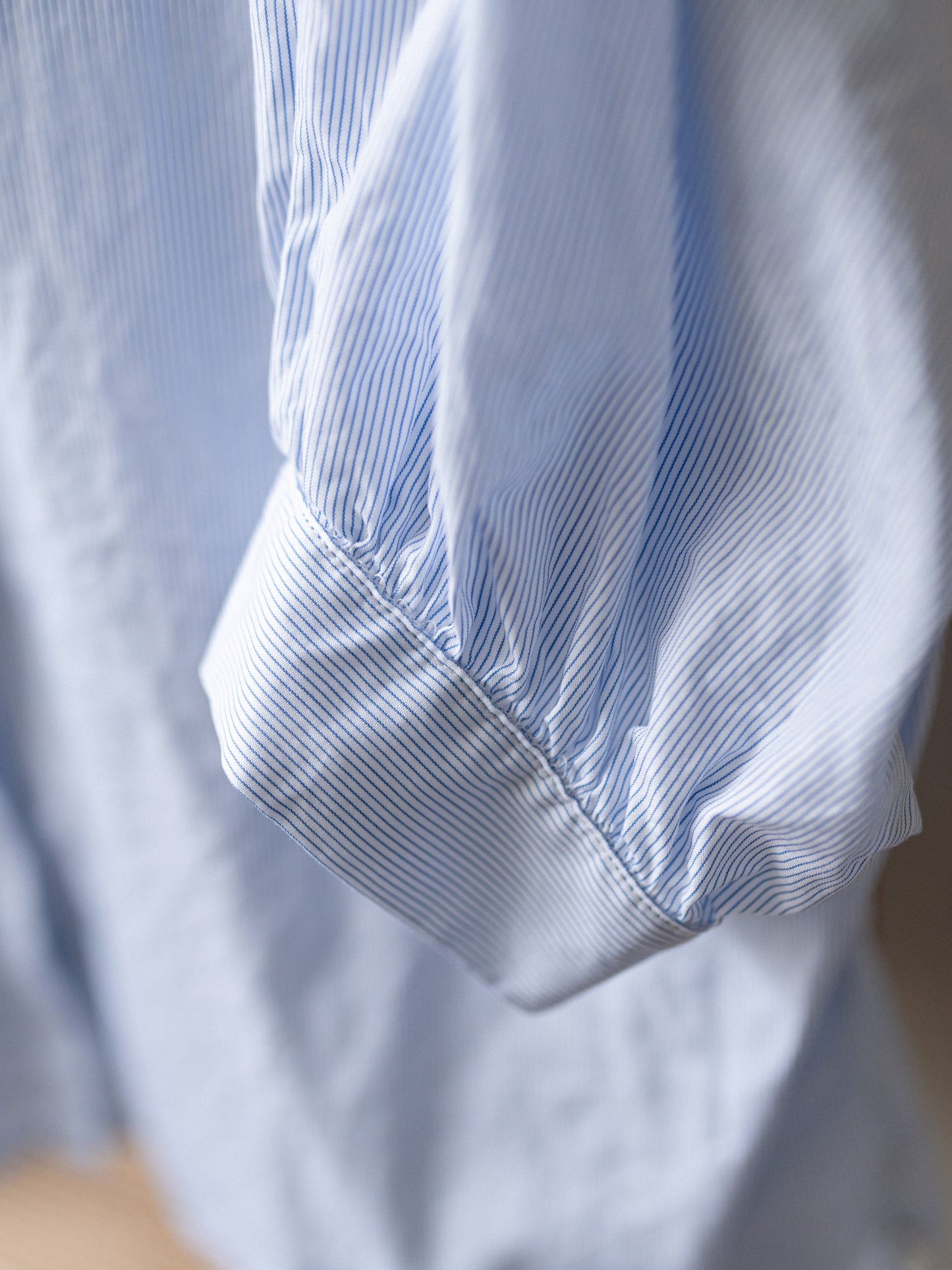 Balloon Sleeve Top / Pin Stripe Blue