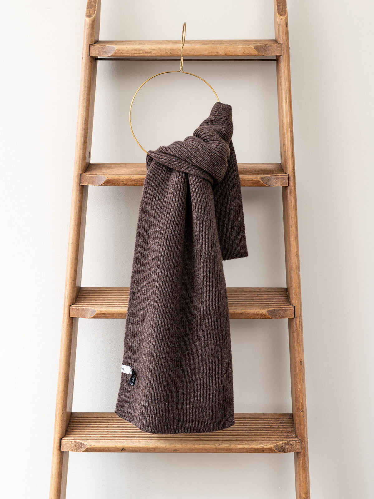 Cashmere Rib Scarf | Brown