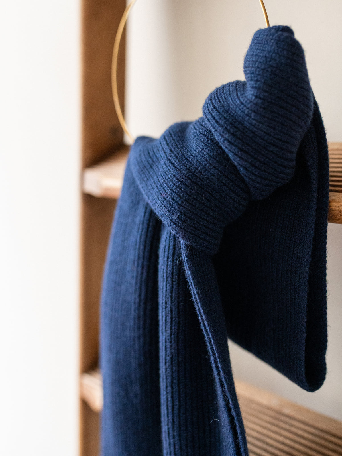 Cashmere Rib Scarf | Navy