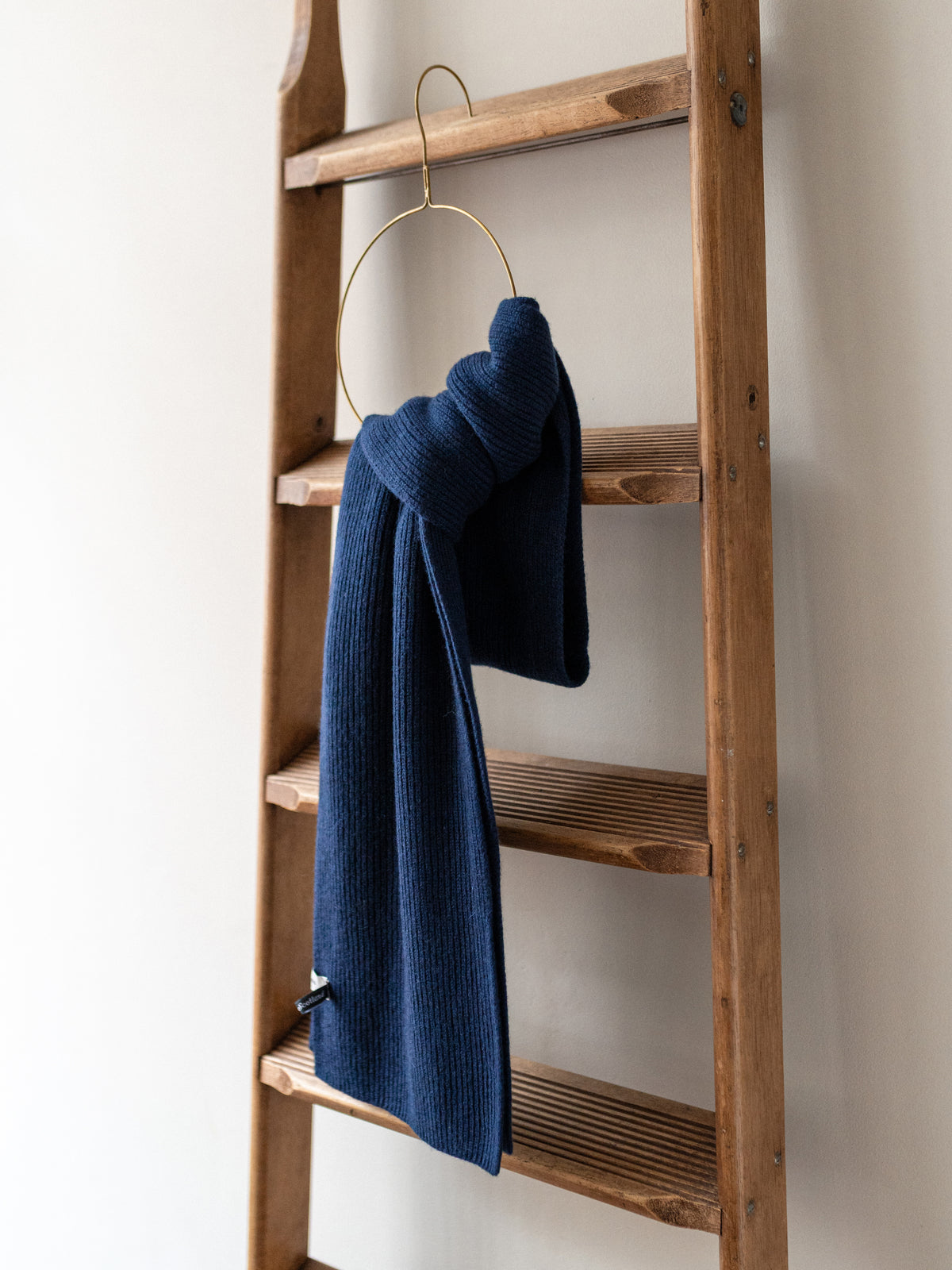 Cashmere Rib Scarf | Navy