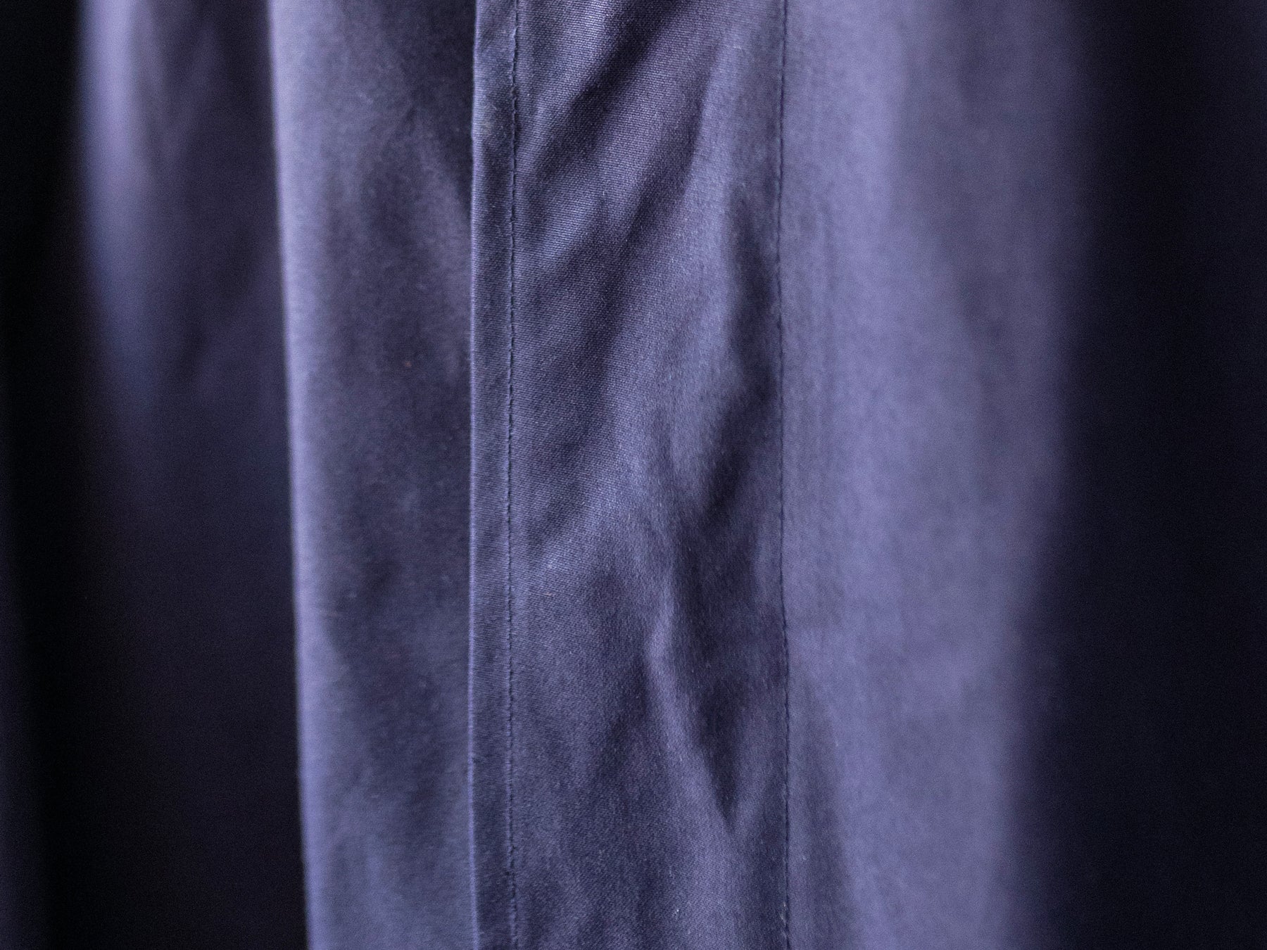Dry-waxed cotton, woven in Scotland