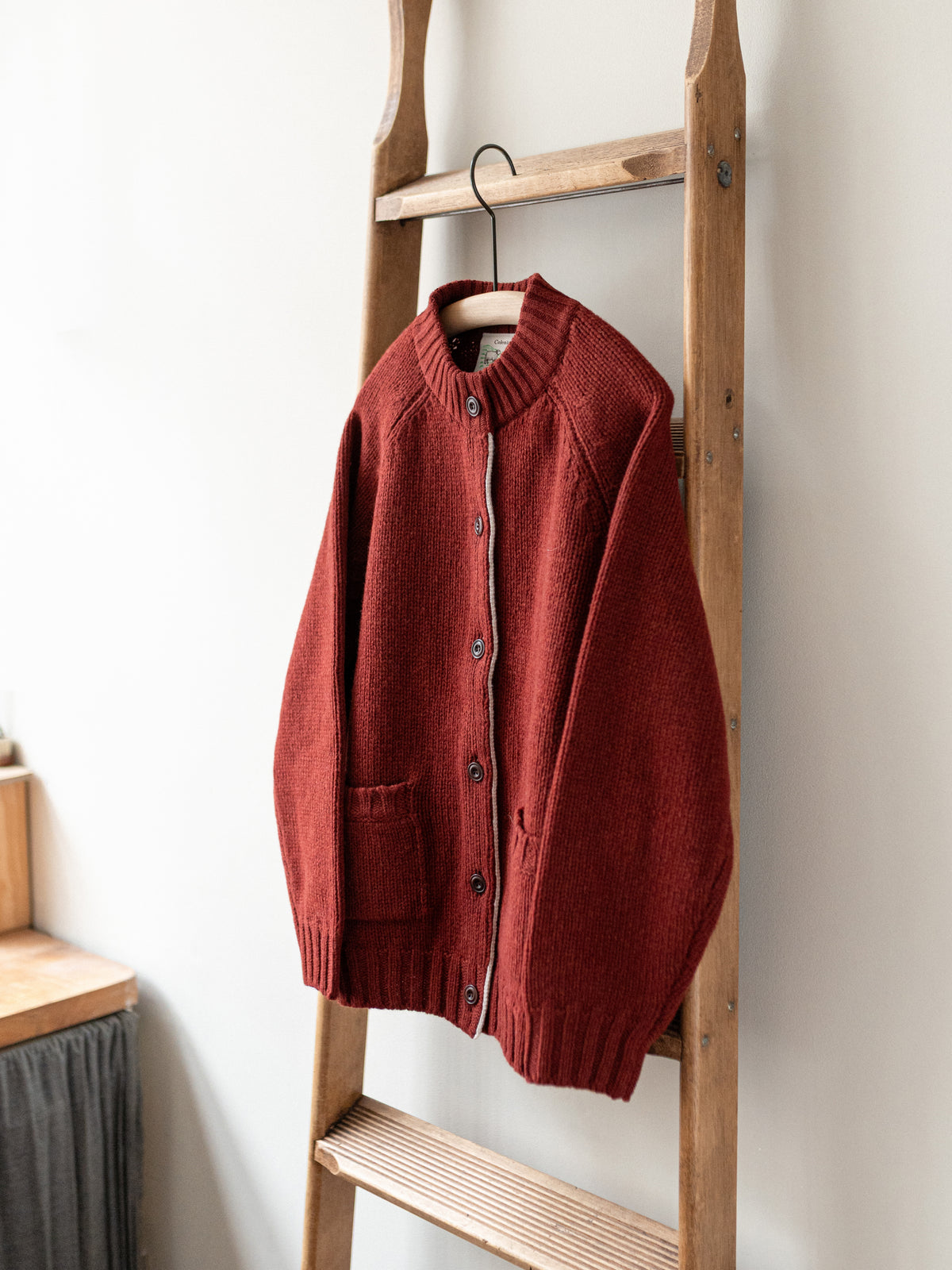 Pure Lambs Wool Cardigan / Red Sienna
