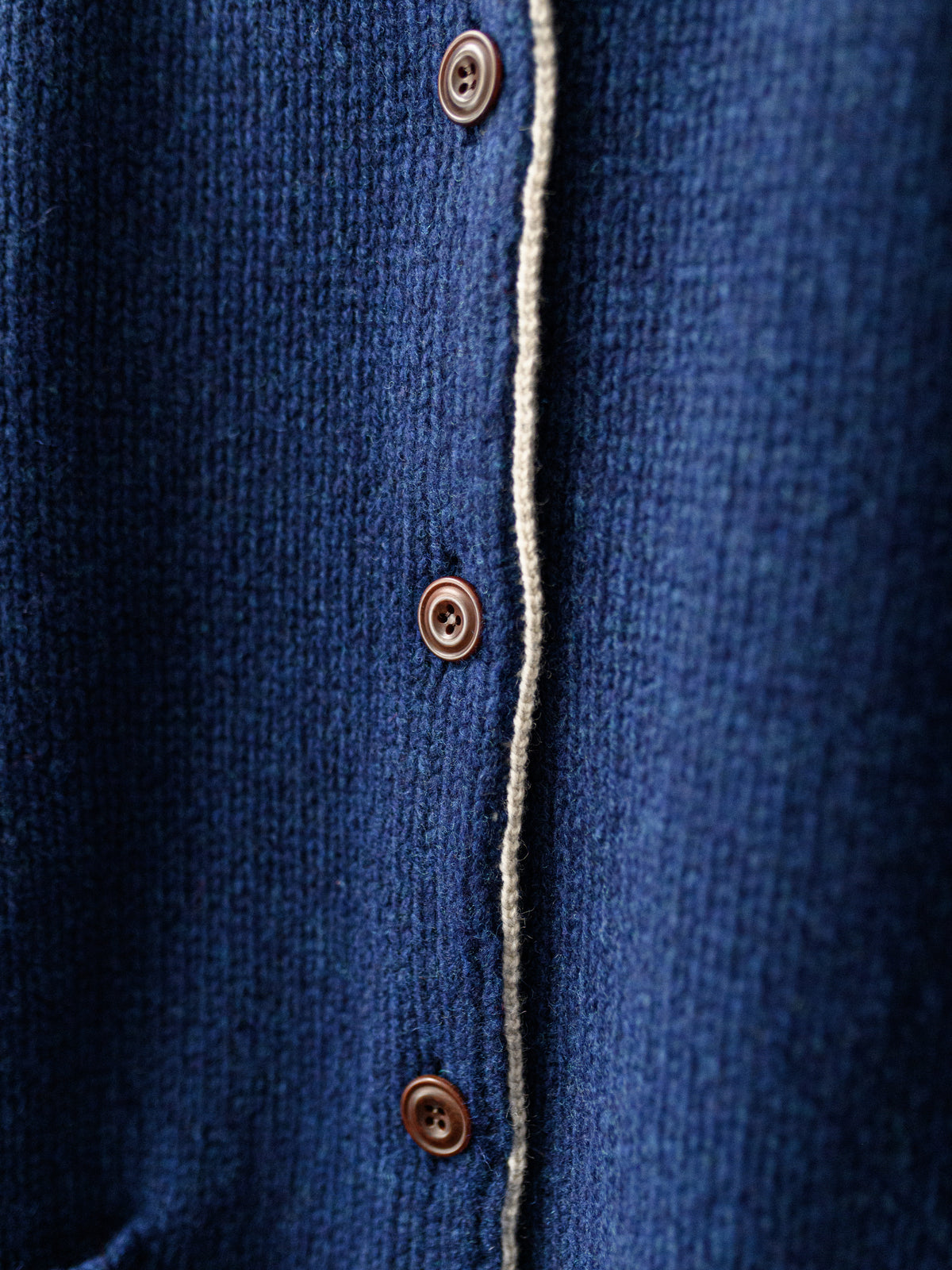 Pure Lambs Wool Cardigan / Regatta Blue