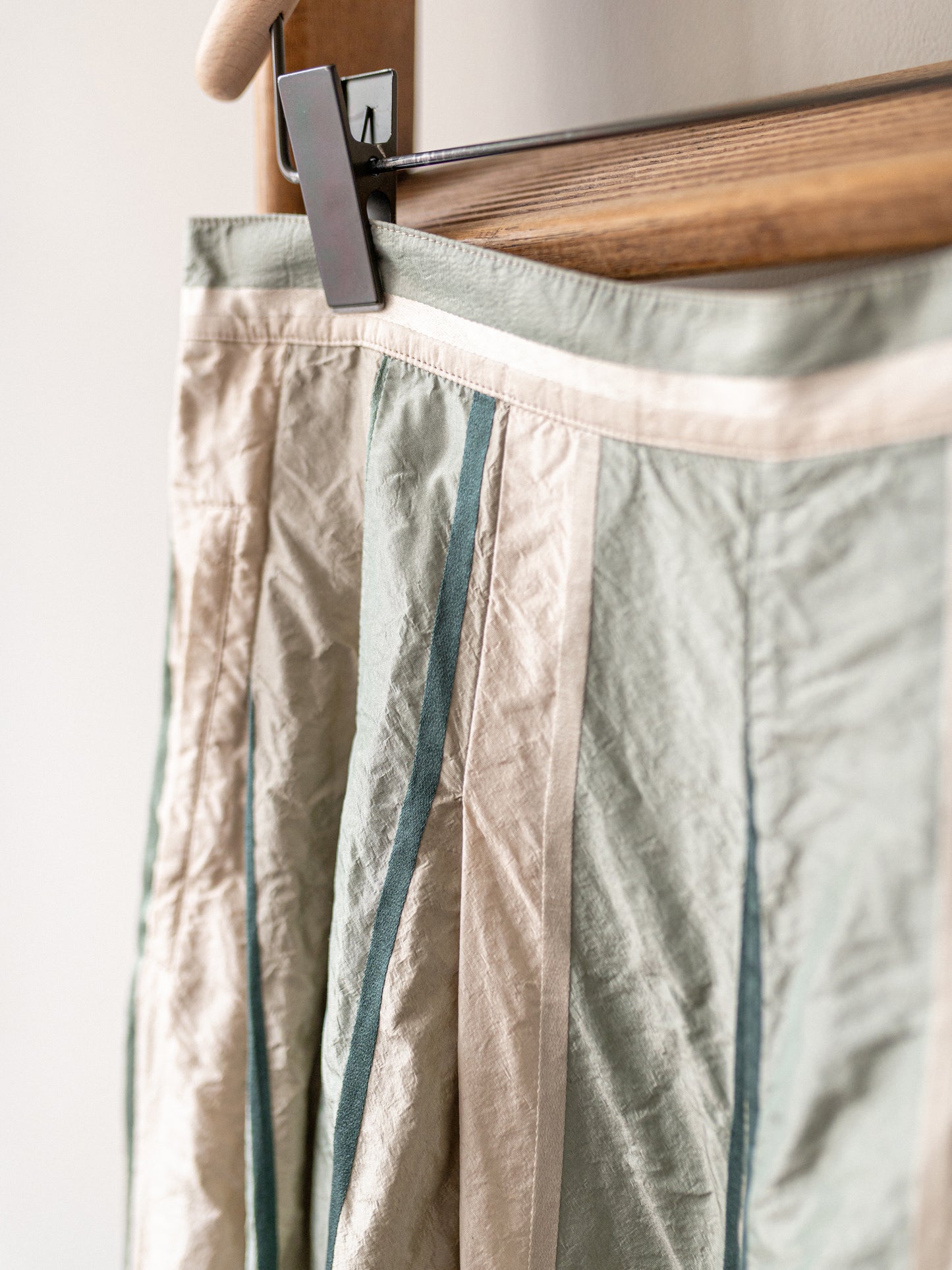 Pleated Culotte Silk / Green Stripe