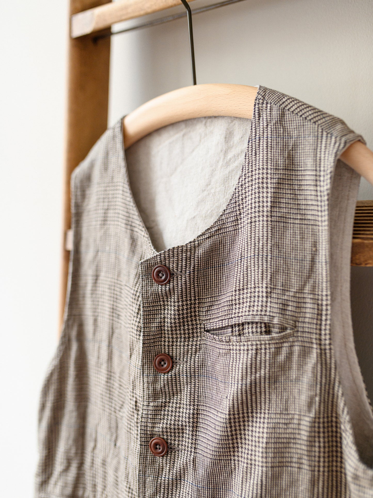 Irish Linen Reversible Vest / Brown Check & Plain