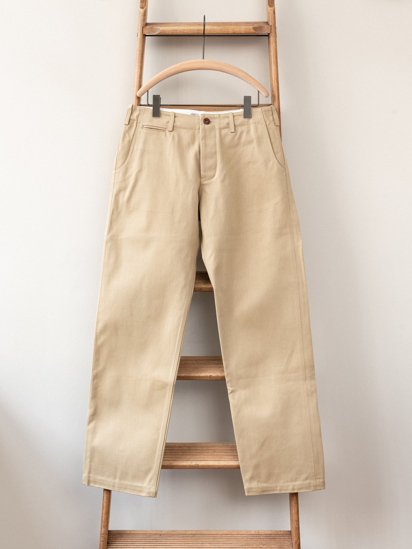 Straight-Leg Selvedge Chino Trouser / Beige