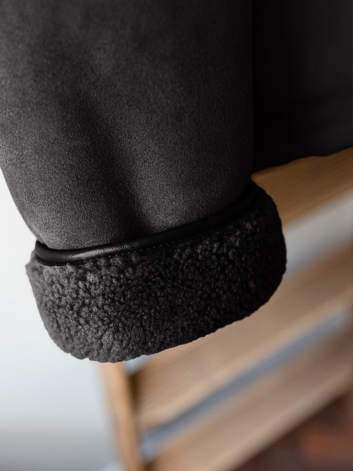 Sheepskin Painter Jacket / Black