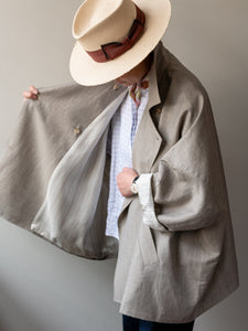 Summer-weight Wool Poncho / Grey