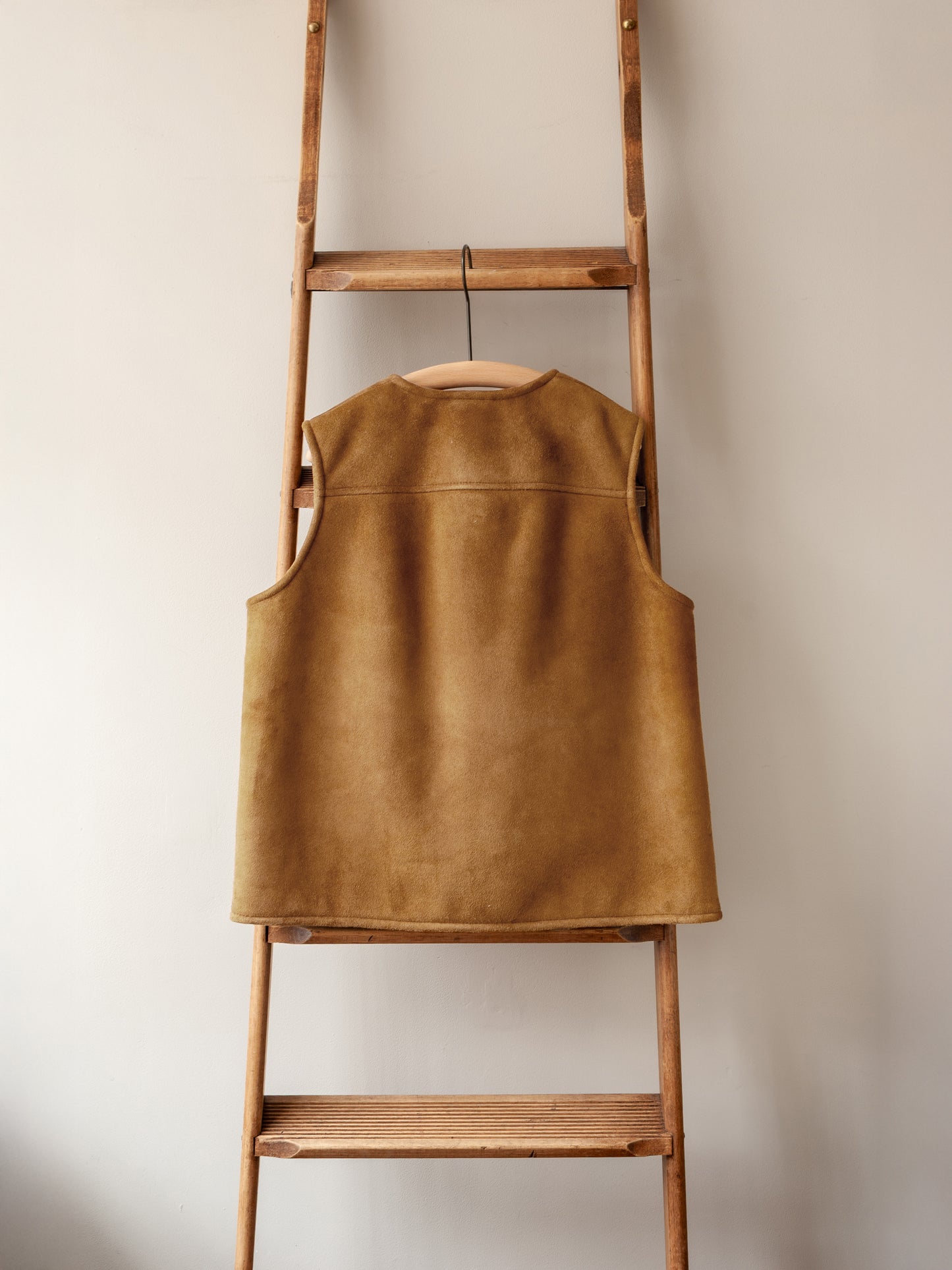 Sheepskin Merino Gilet / Tan