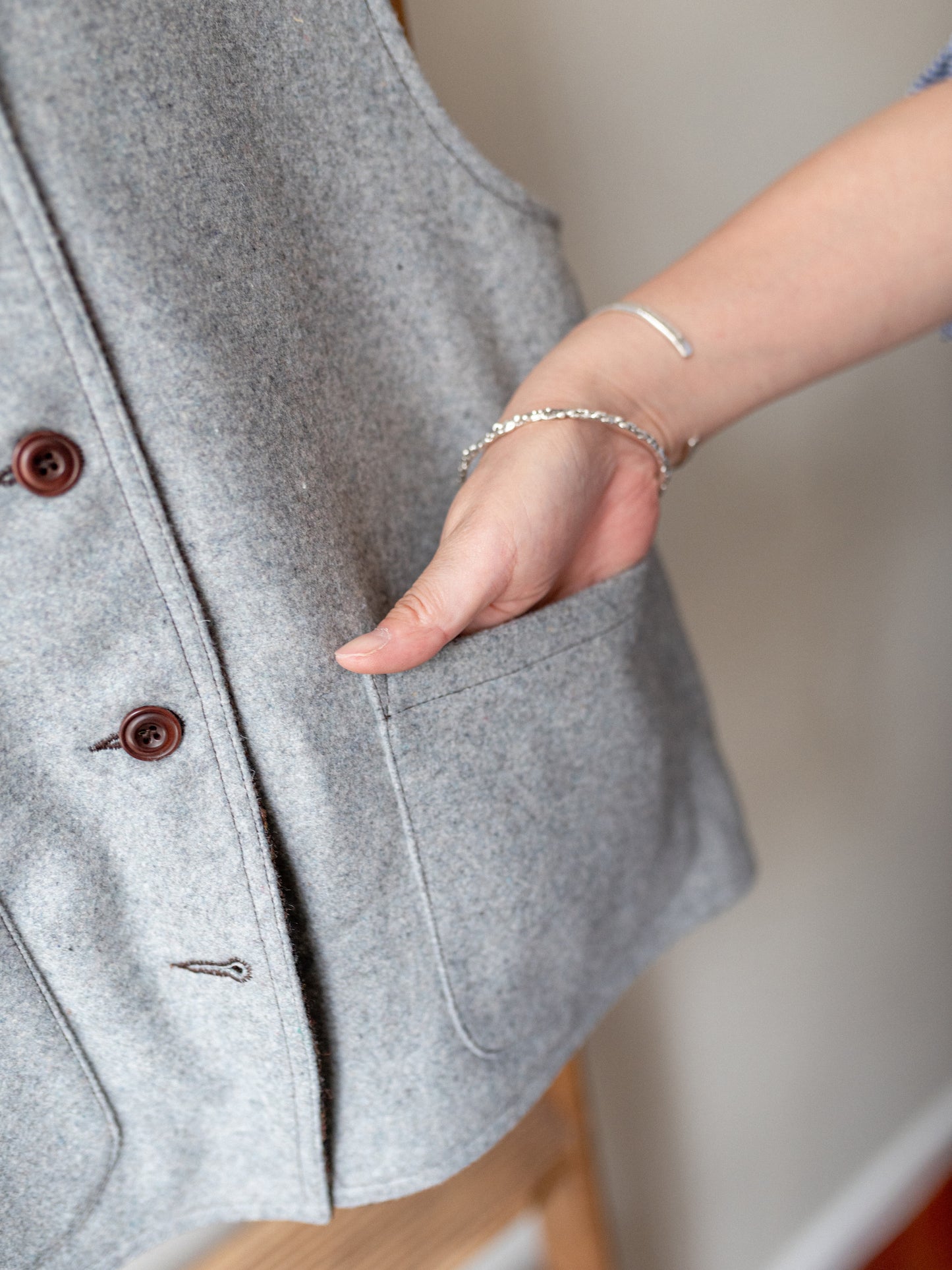 Tweed Reversible Vest / Brown & Grey