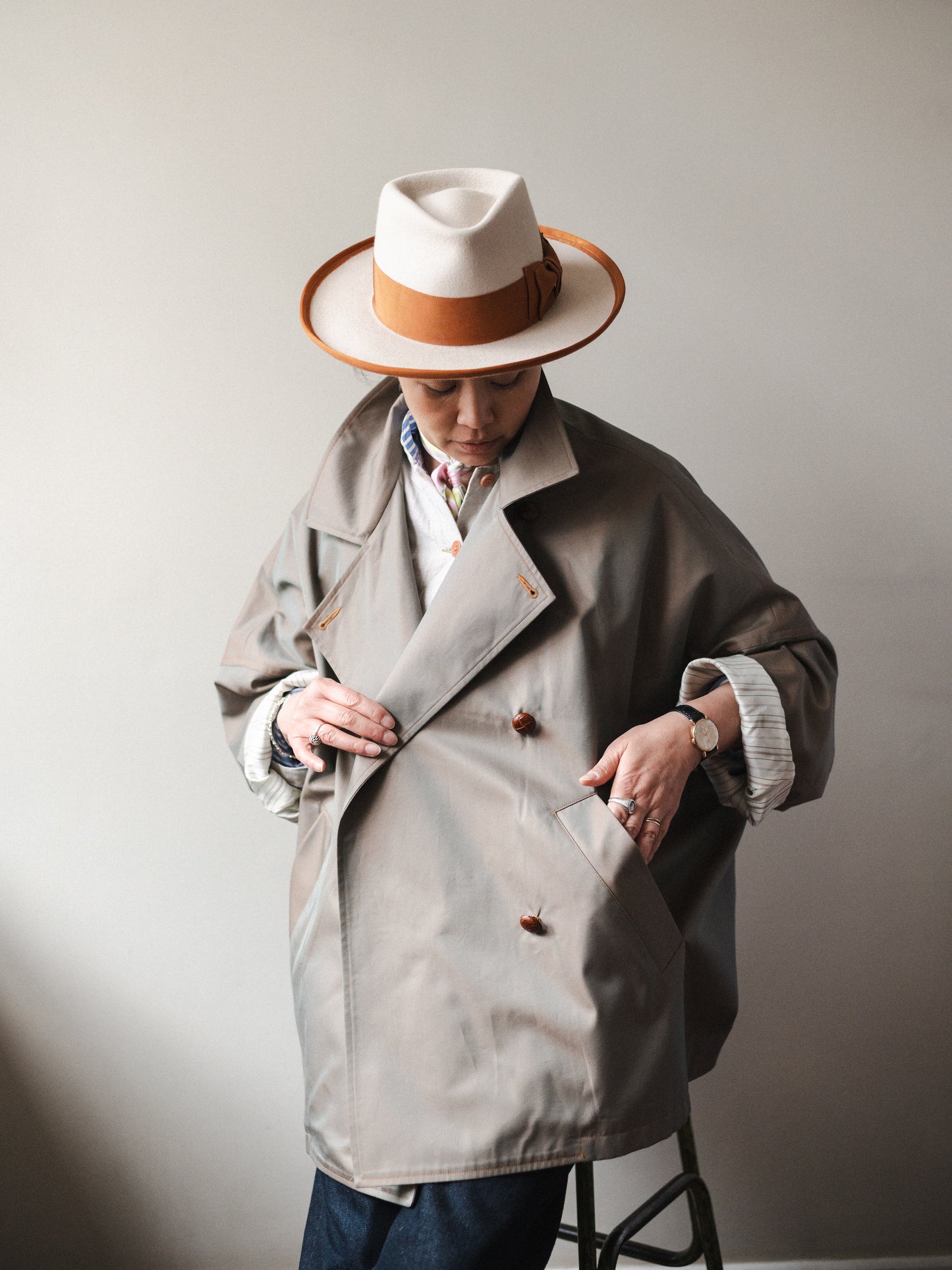 Showerproof Cotton Gabardine Poncho / Khaki