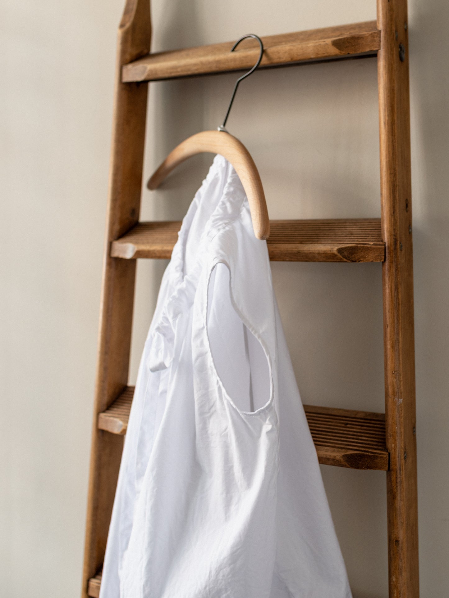 Sleeveless Ribbon Top / White Poplin