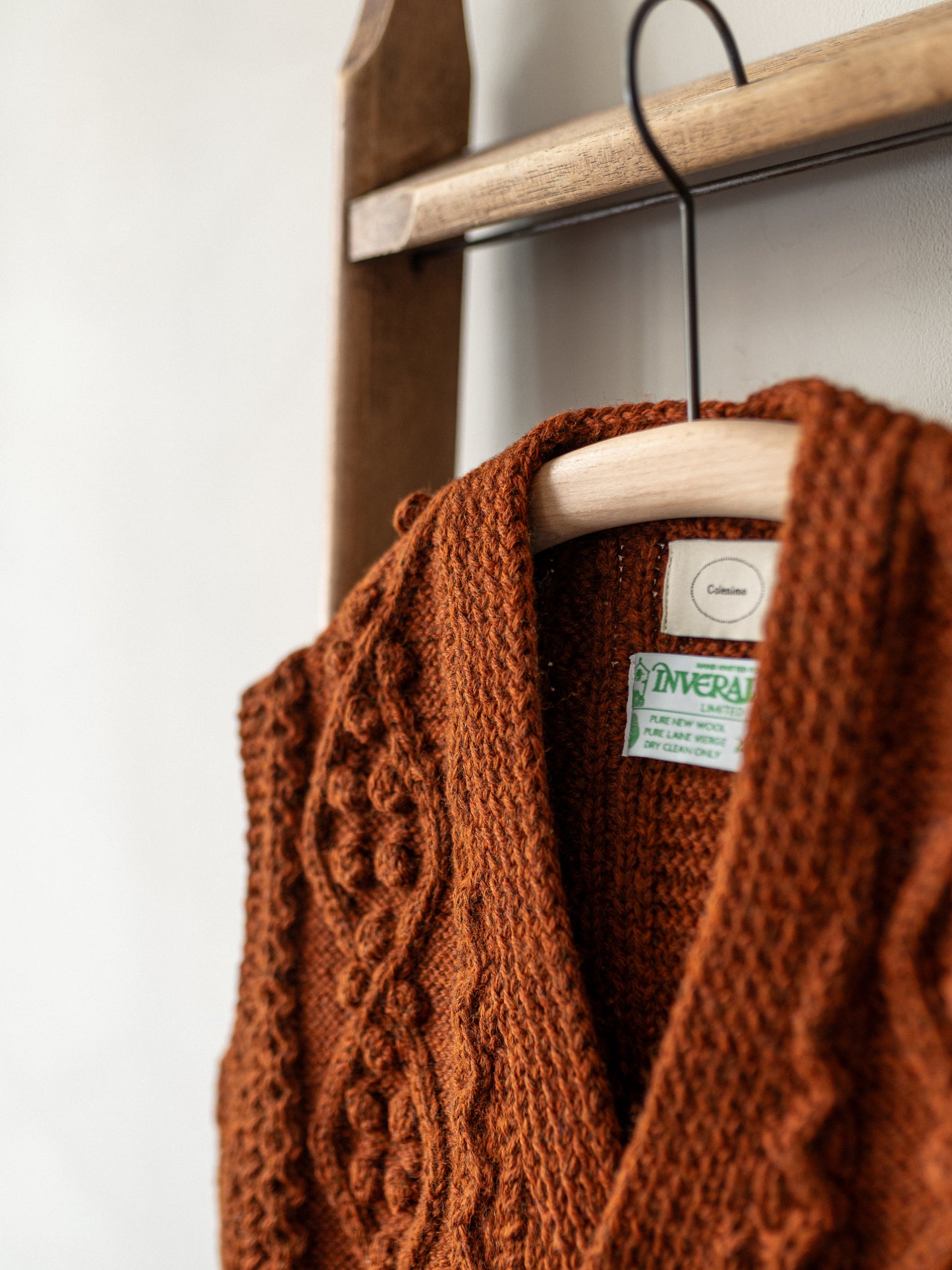 Aran V-neck Waistcoat / Ginger