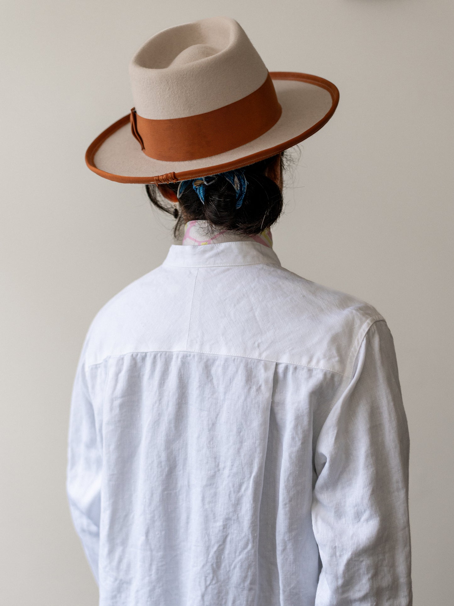 Band collar Irish Linen smock / White