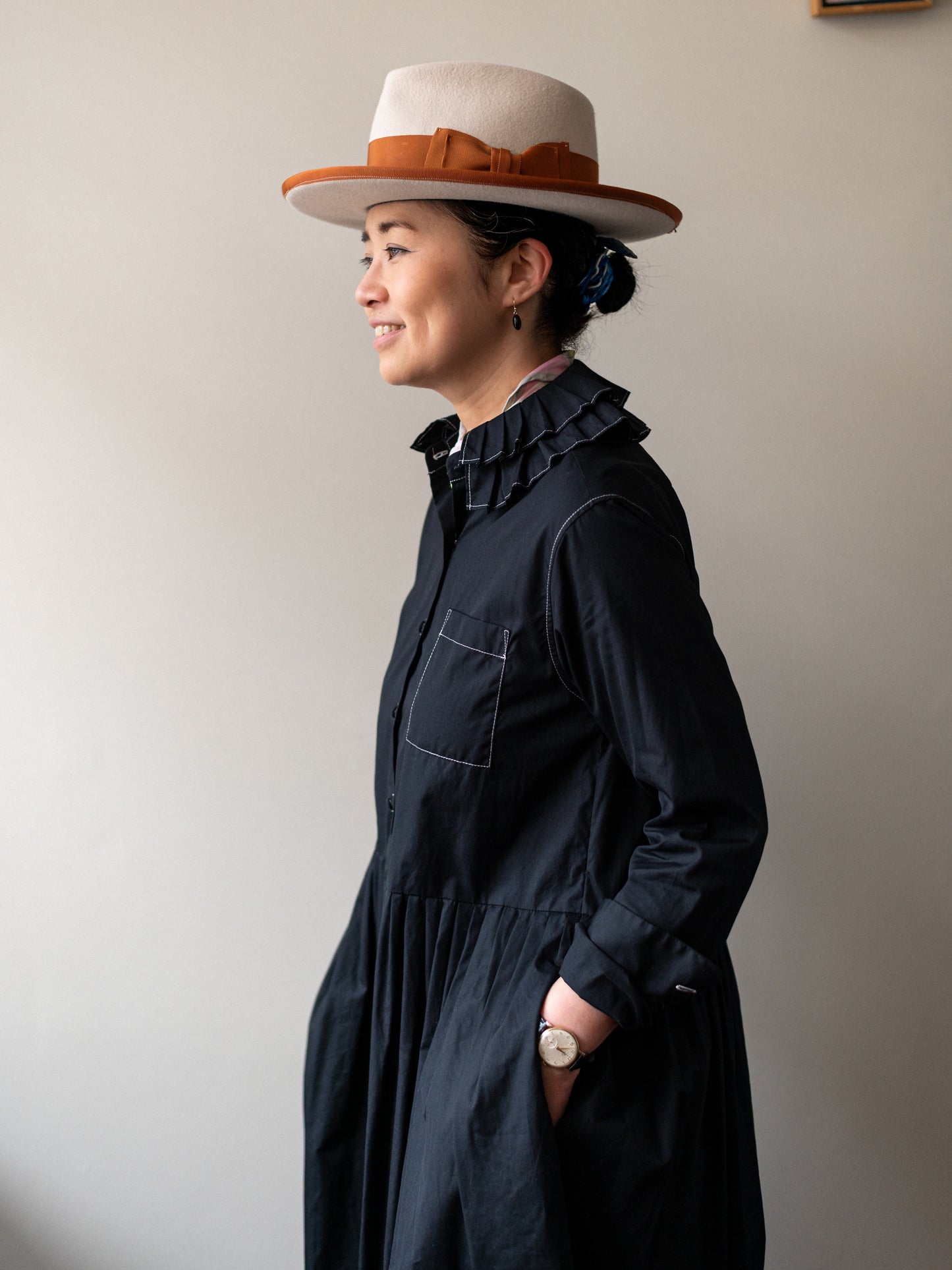 Cotton Poplin Ruffle Collar Dress / Black