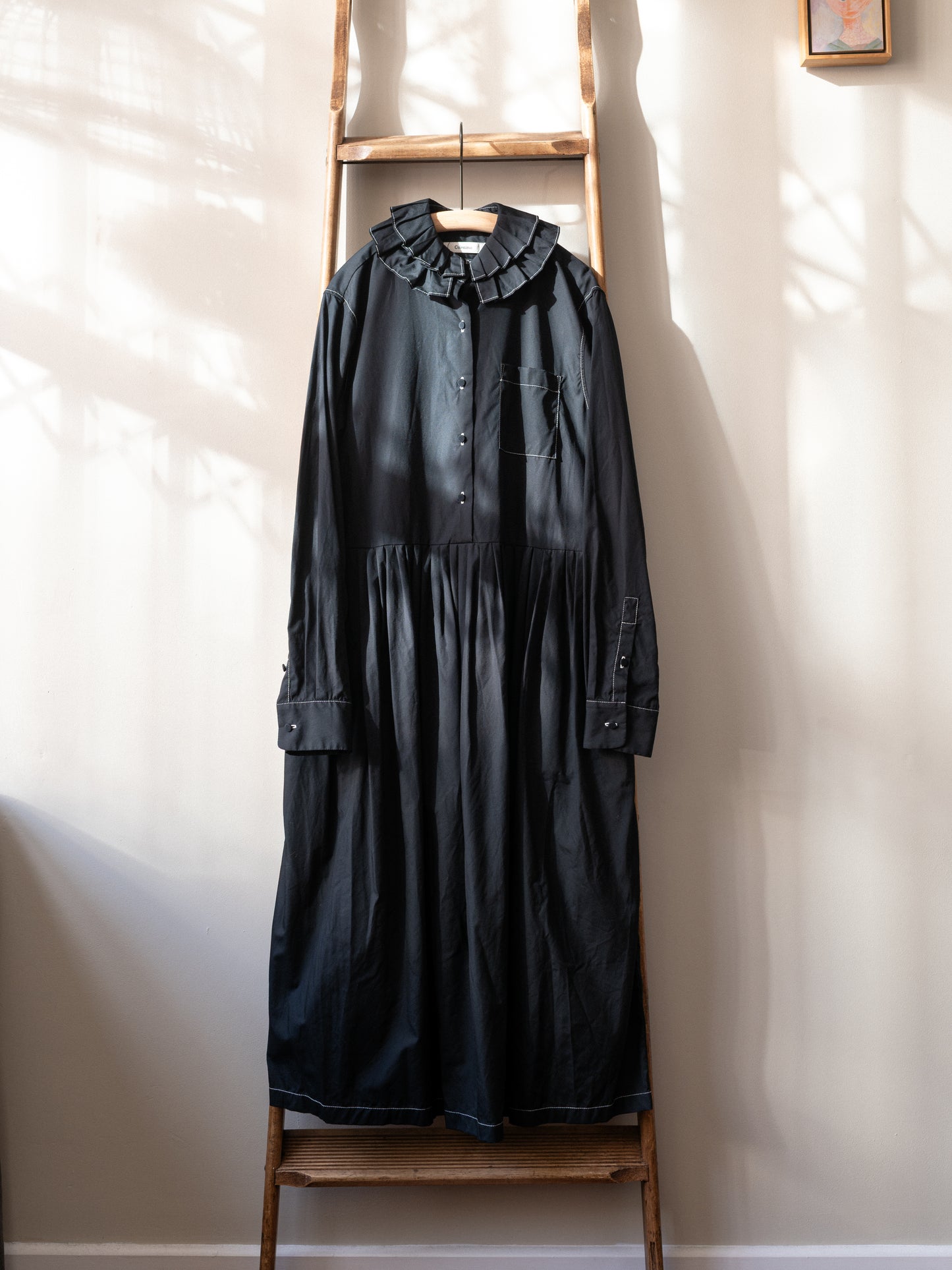 Cotton Poplin Ruffle Collar Dress / Black