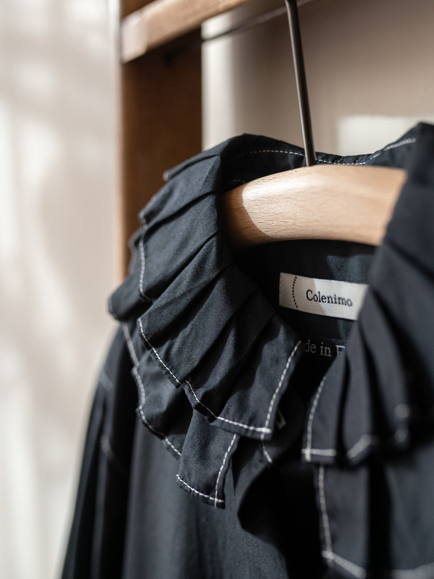 Cotton Poplin Ruffle Collar Dress / Black