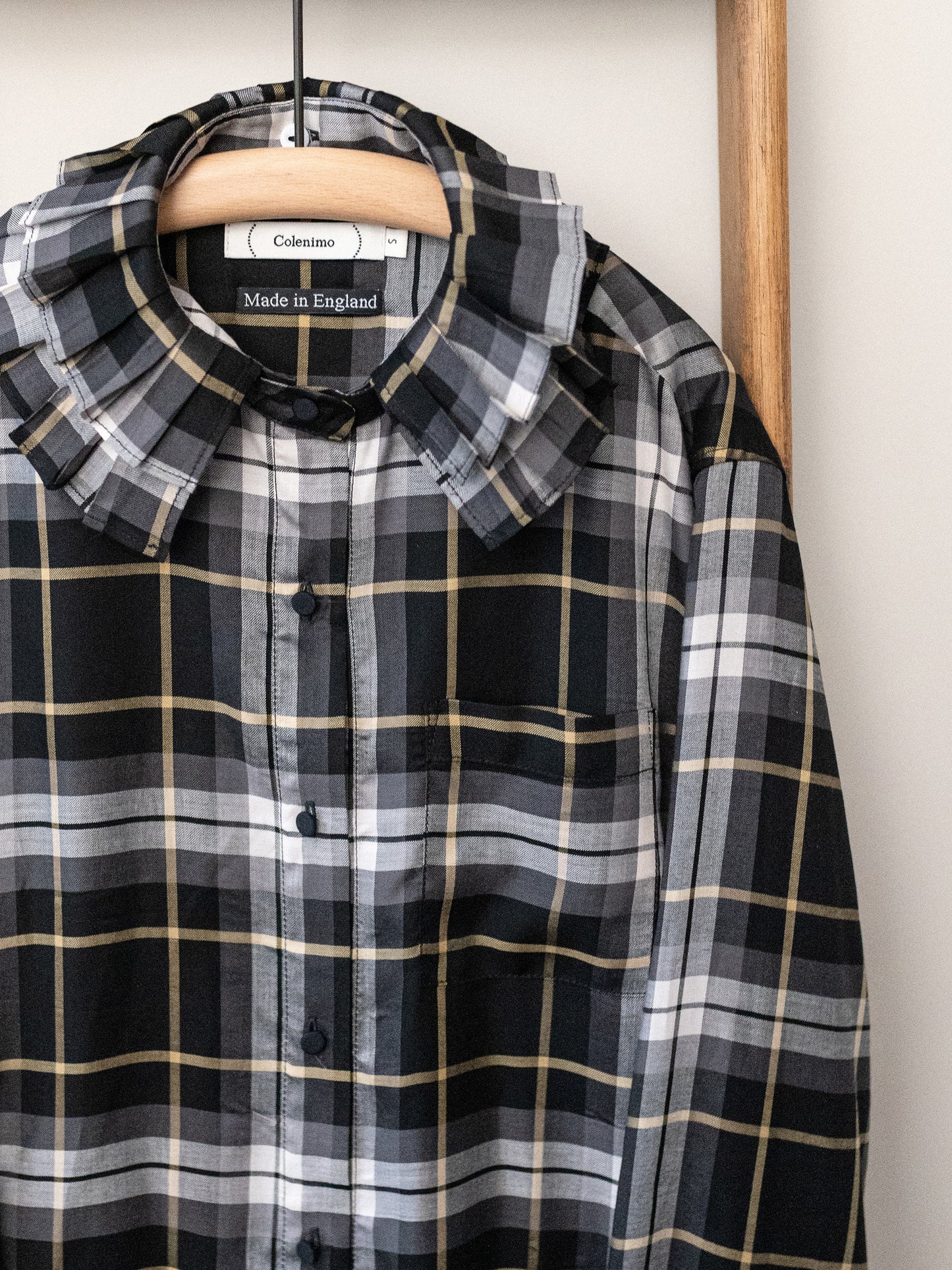 Detachable Ruffle Collar Top / Black Tartan