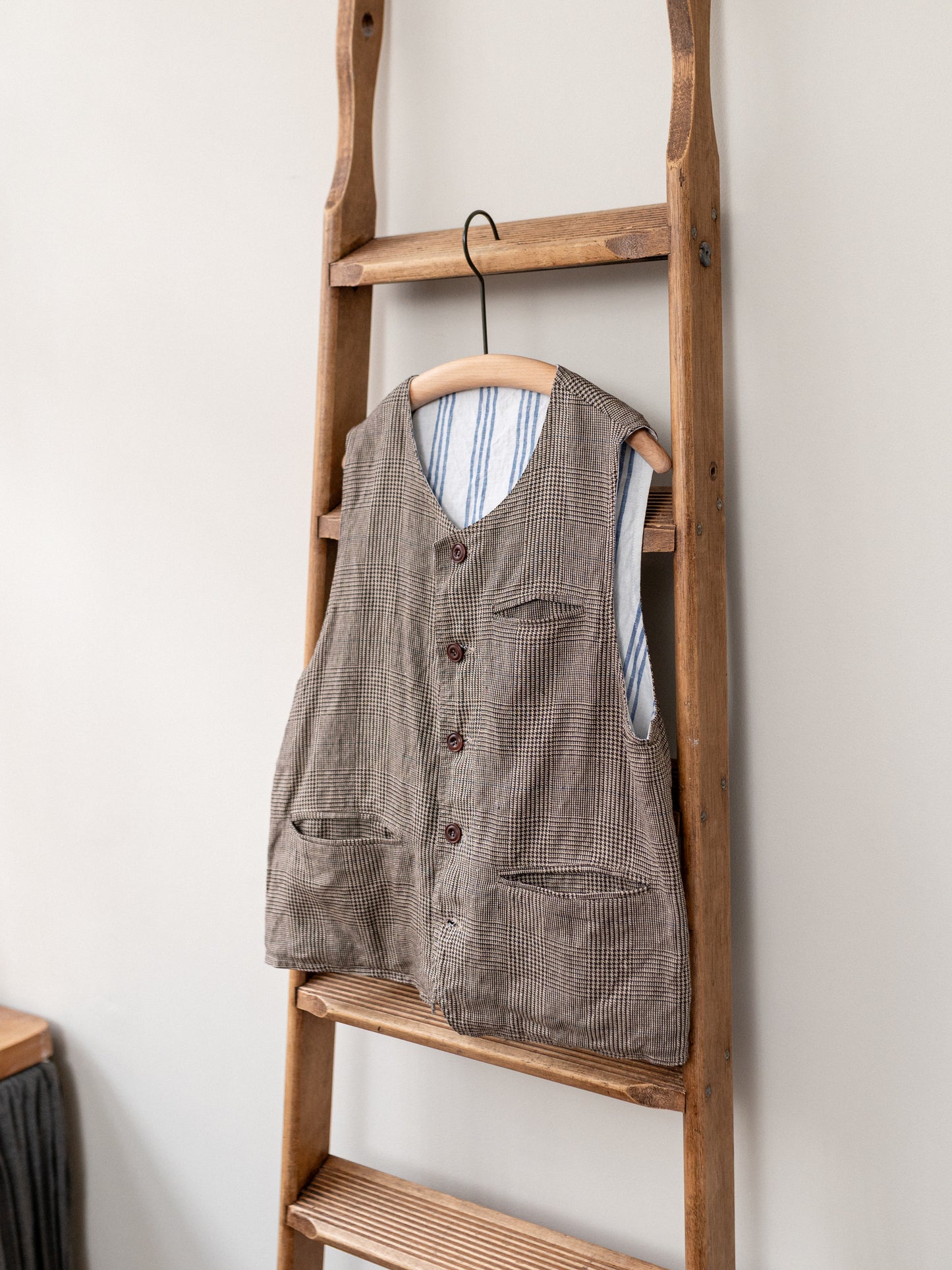 Irish Linen Reversible Vest / Brown Check