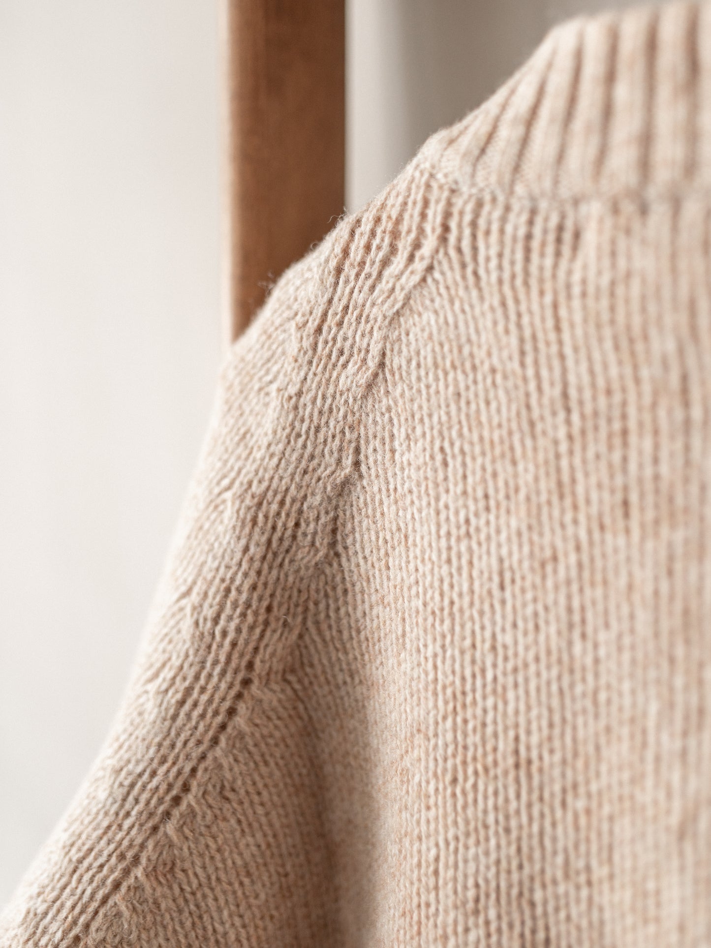 Lambswool Wool Shetland Yarn Cardigan / Tusk