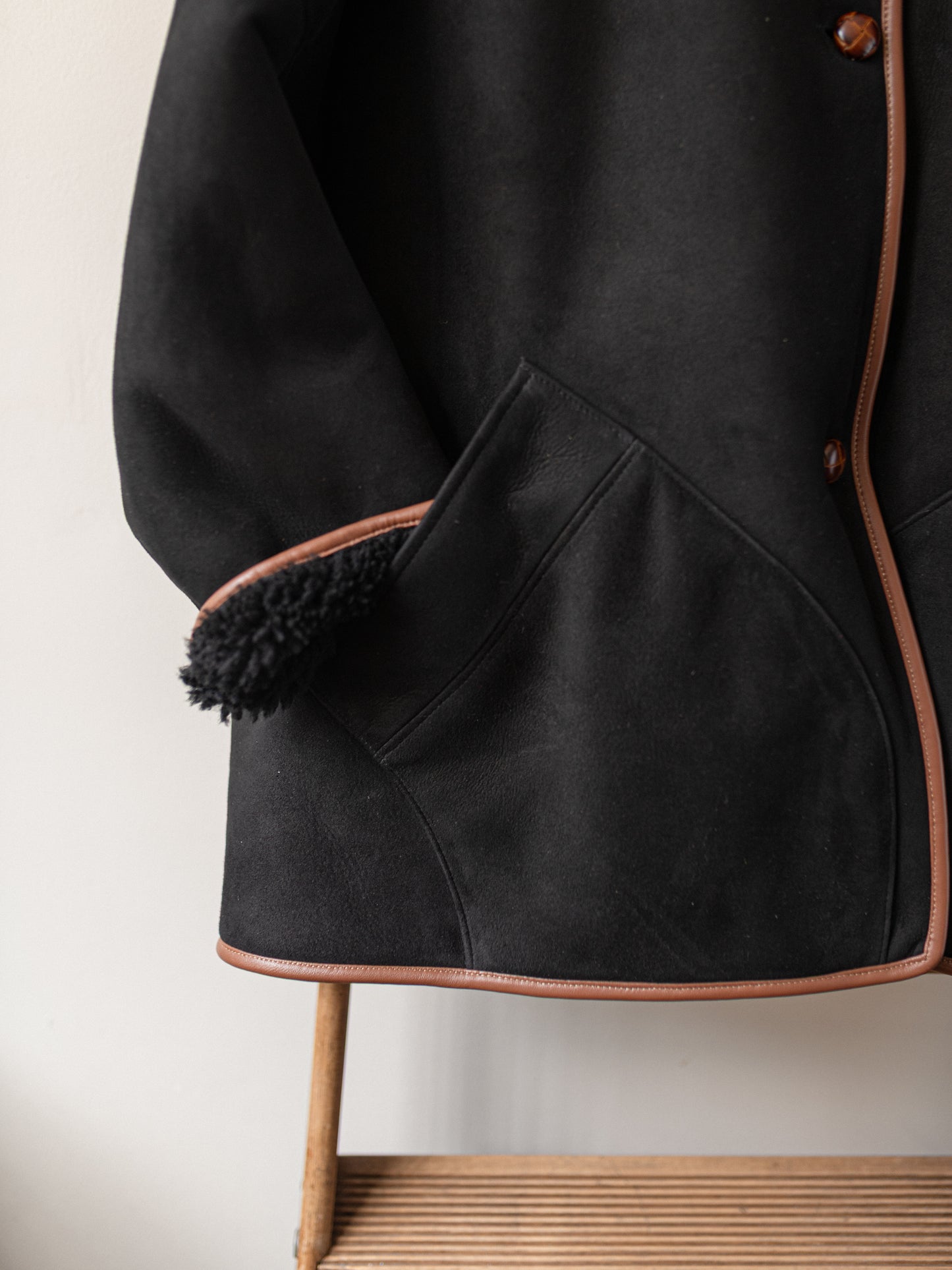Sheepskin Reversible Poncho Coat / Black