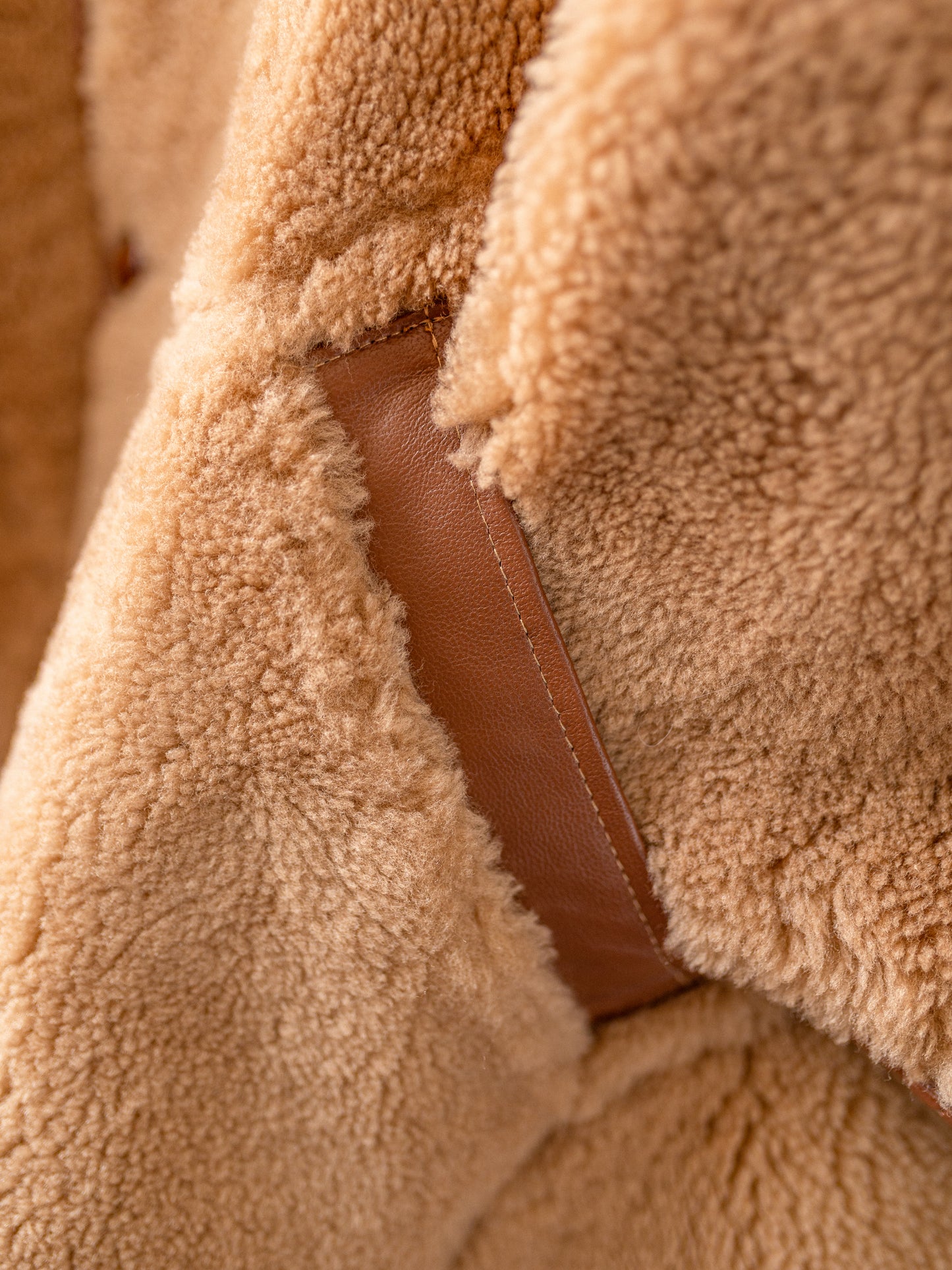 Sheepskin Reversible Poncho Coat / Tan