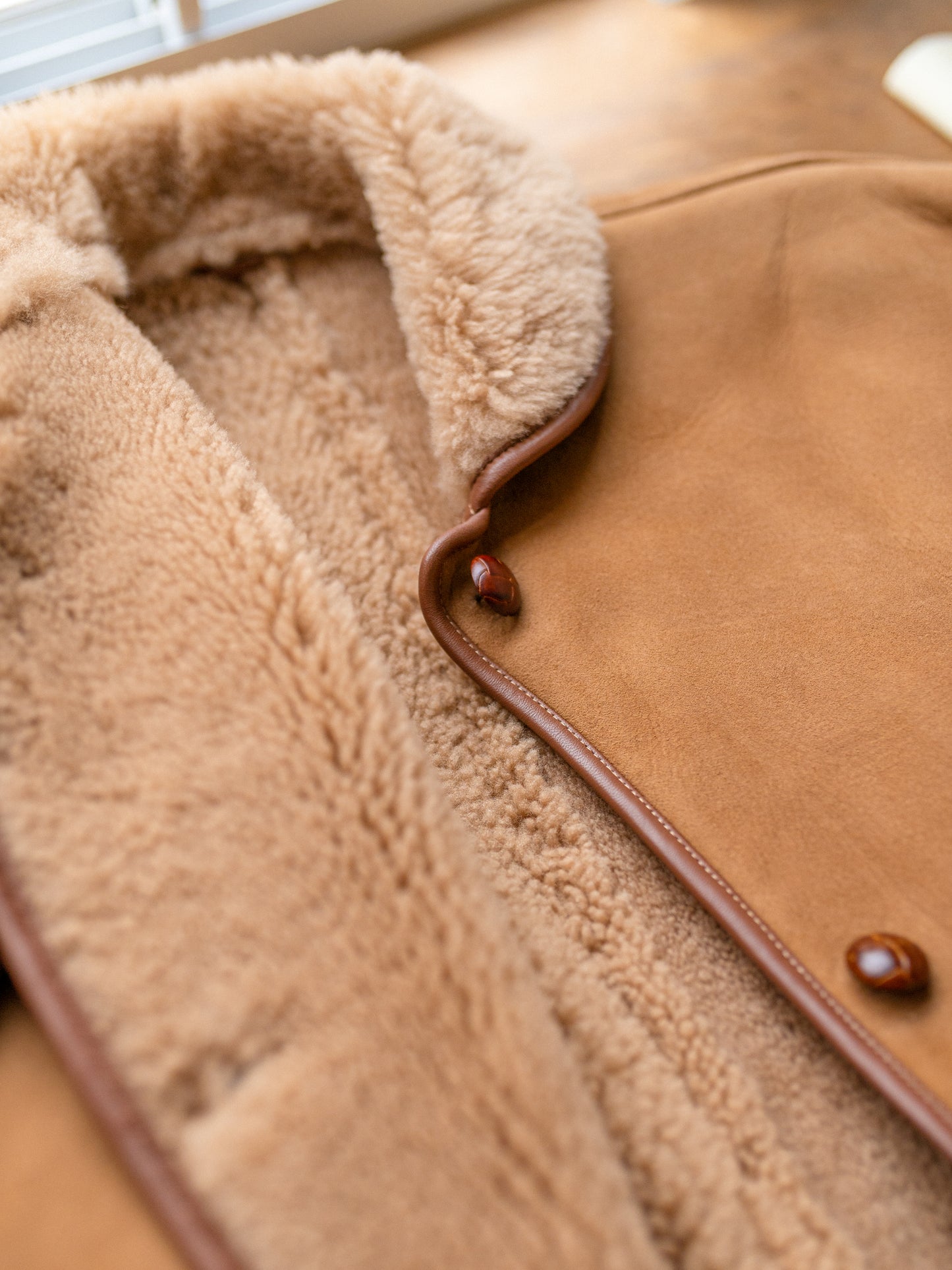Sheepskin Reversible Poncho Coat / Tan