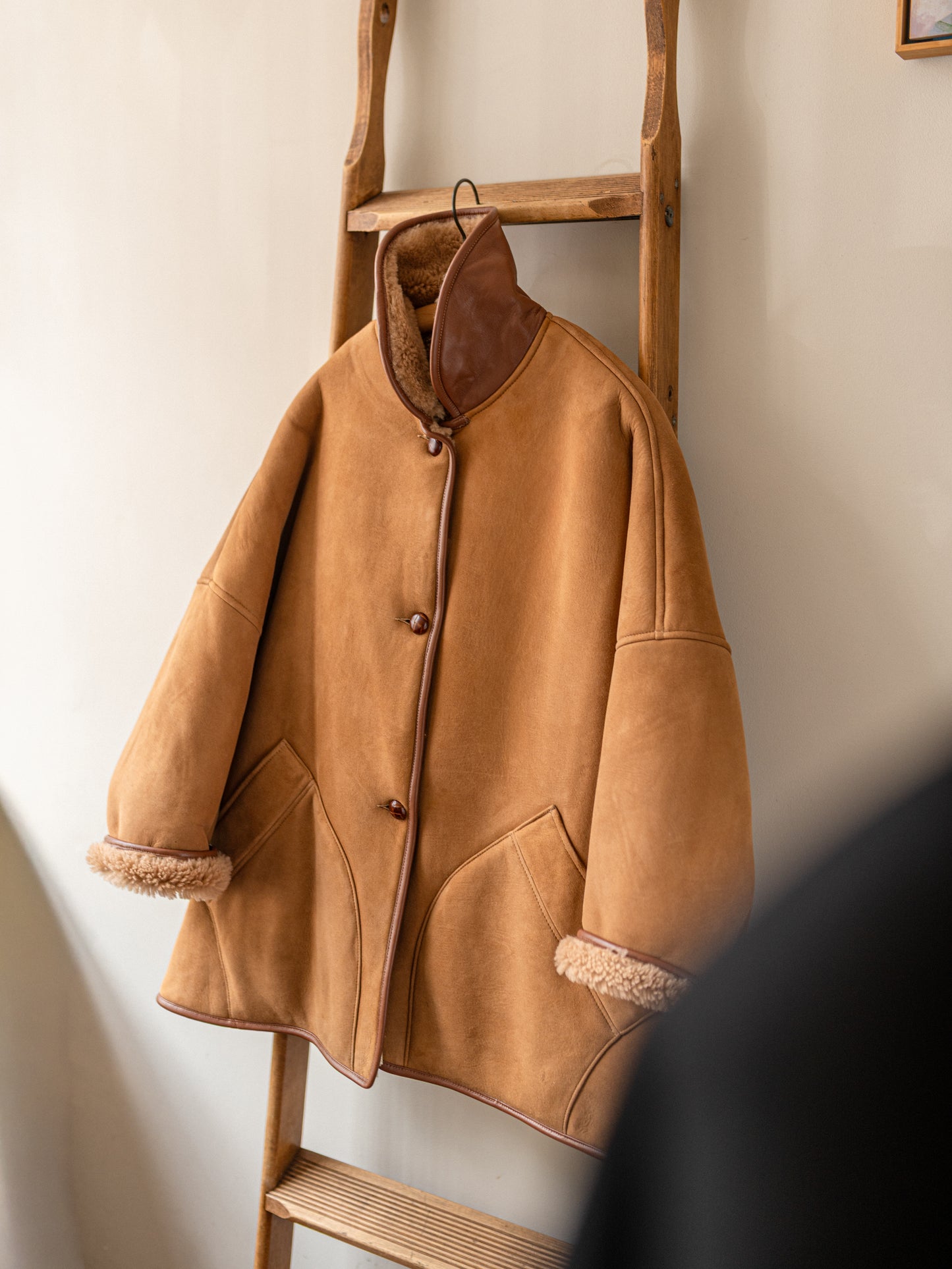 Sheepskin Reversible Poncho Coat / Tan