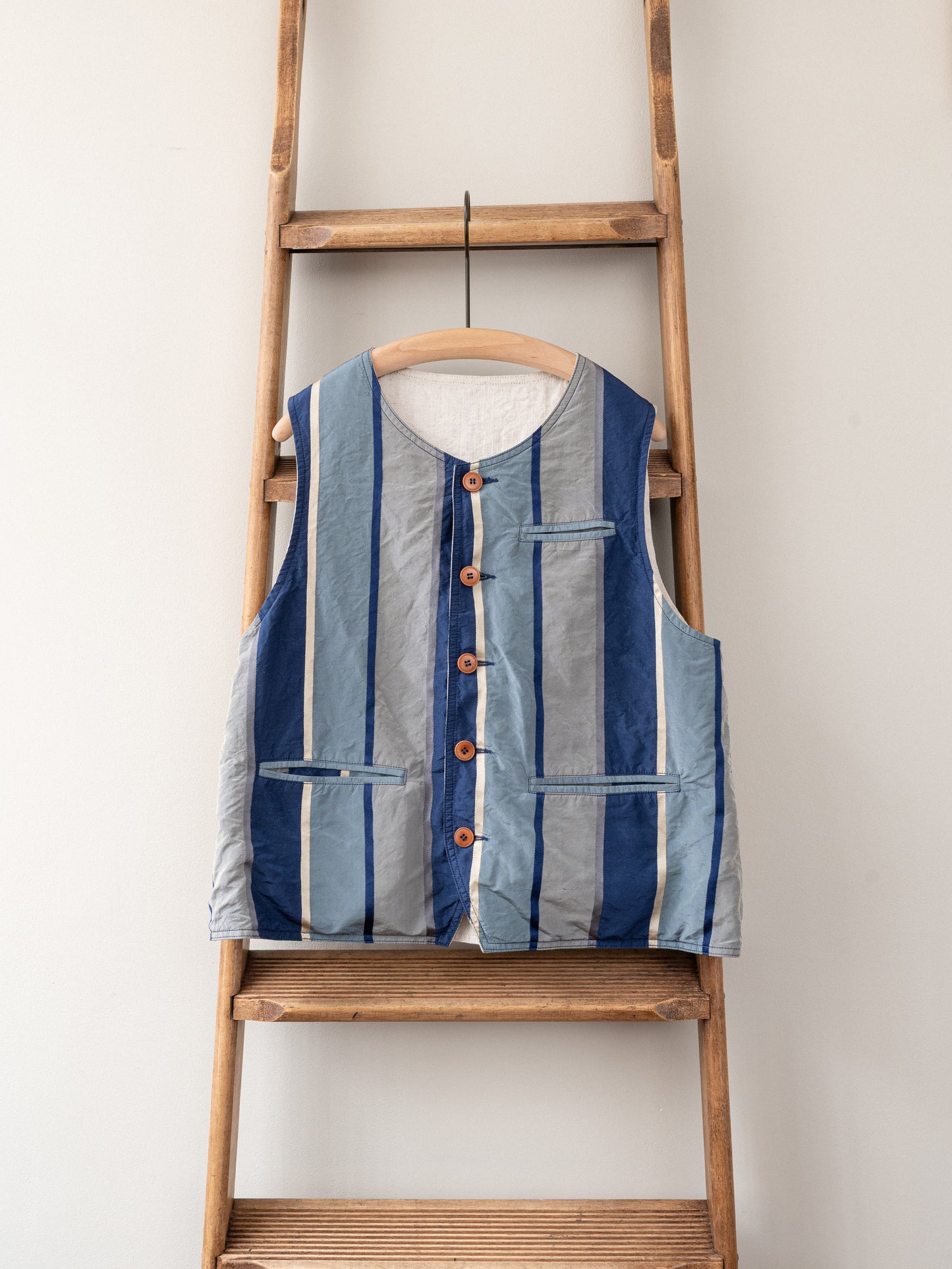 Silk Reversible Vest / Blue Stripe