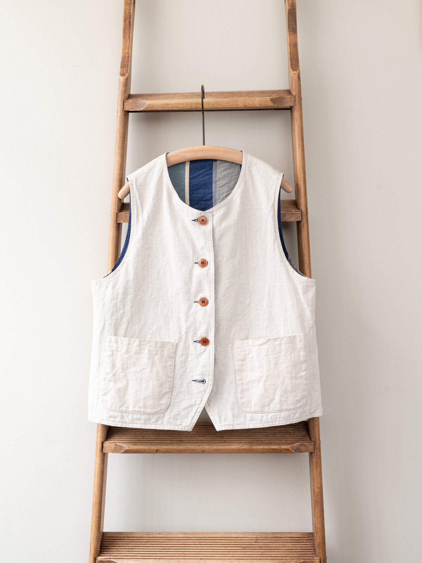 Silk Reversible Vest / Blue Stripe