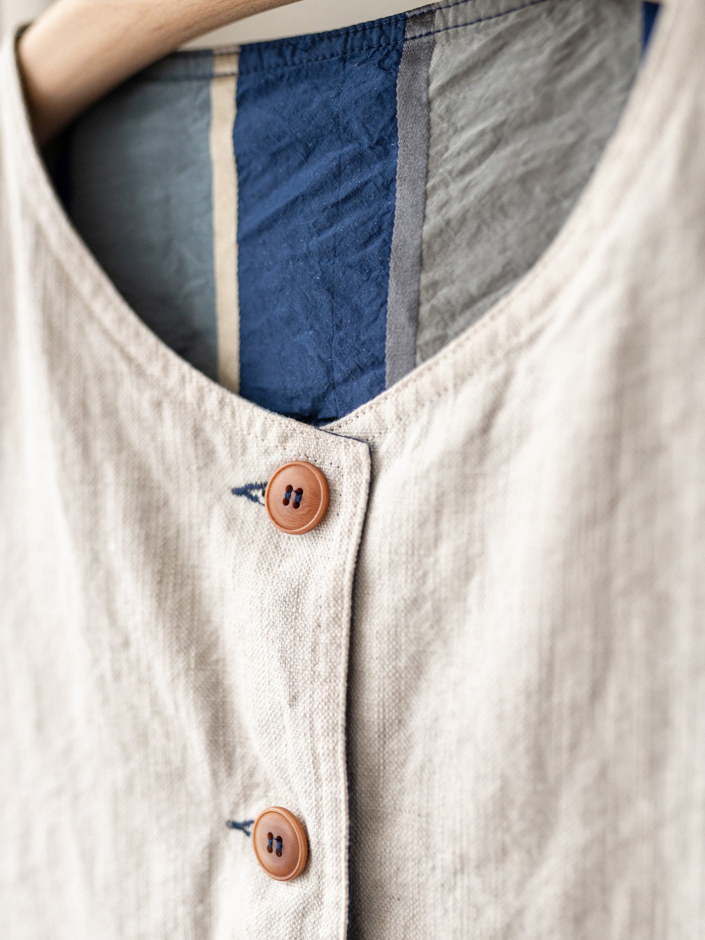 Silk Reversible Vest / Blue Stripe