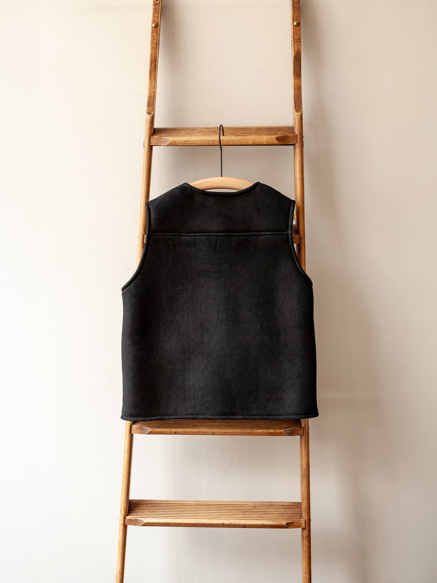 Sheepskin Merino Gilet / Black