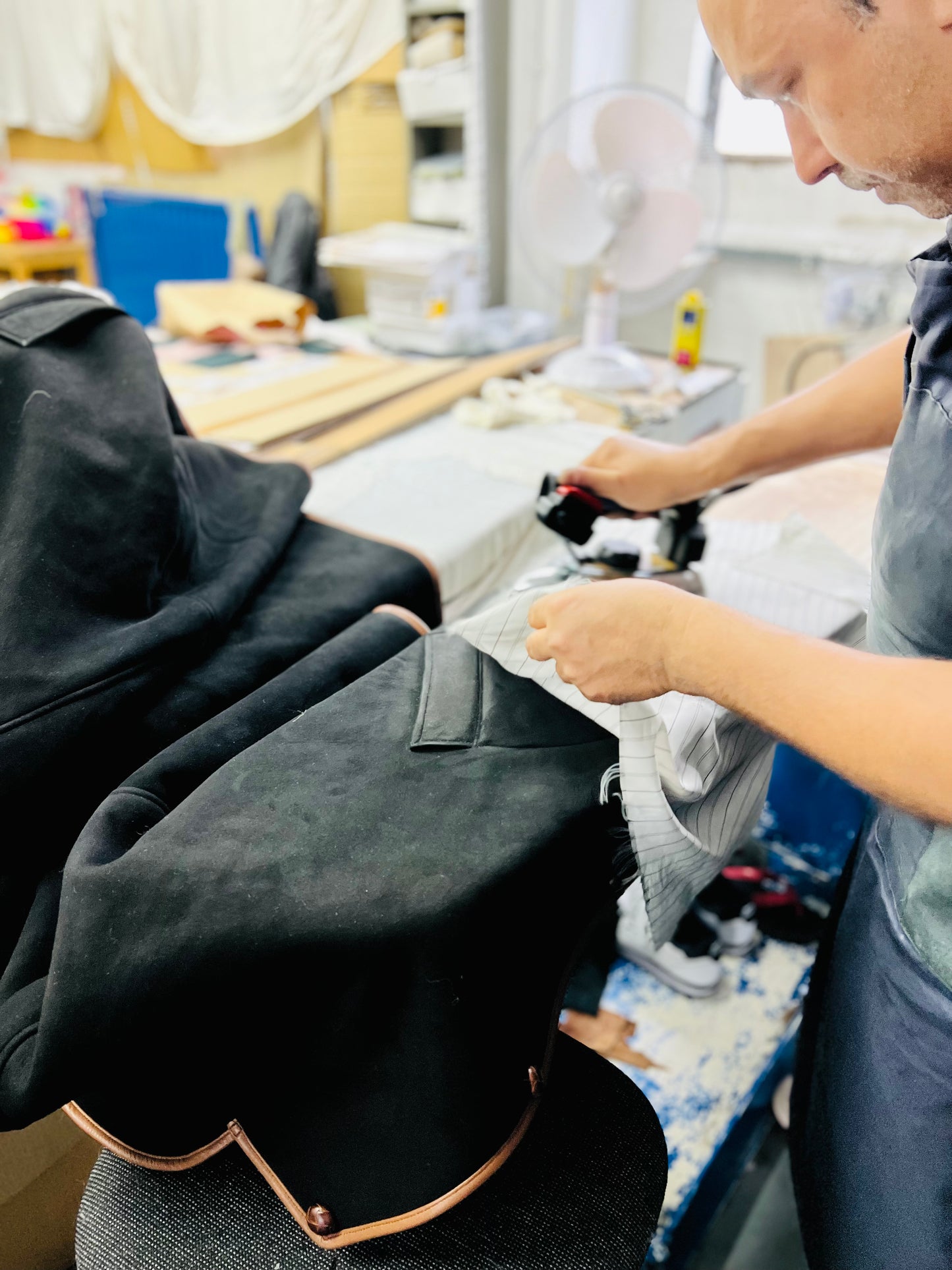 Sheepskin Reversible Poncho Coat / Black
